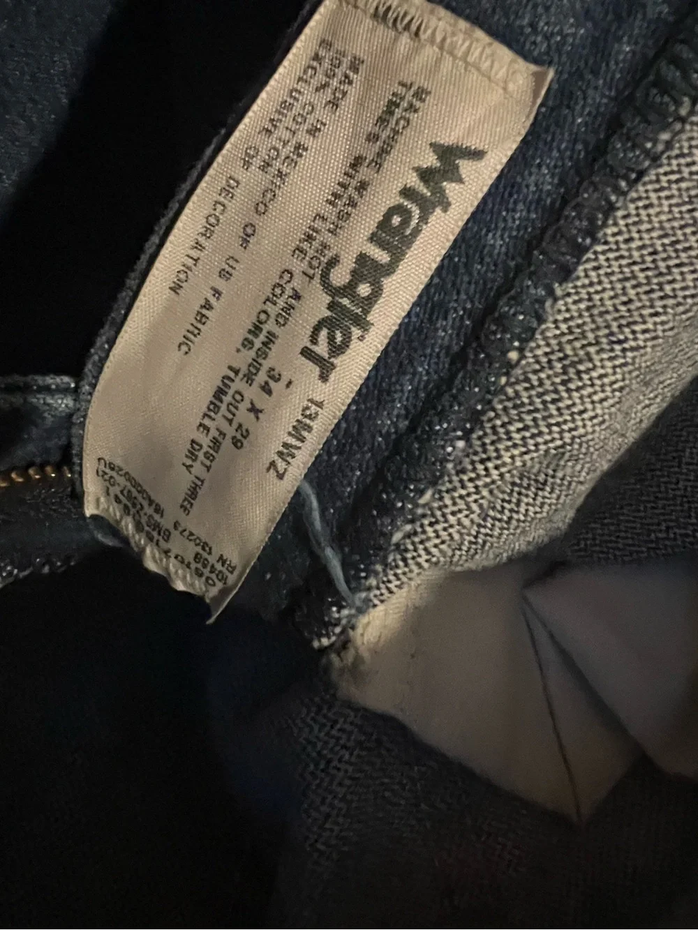 Wrangler Men's Dark Blue Relaxed Fit Jeans